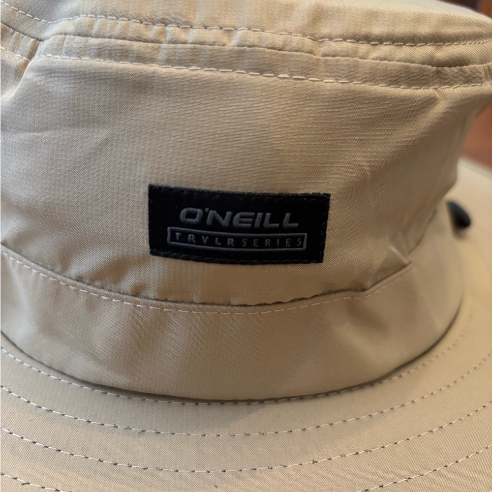 O'Neill Men’s SPF 50  Beige Adventure Hat - Picture 2 of 8